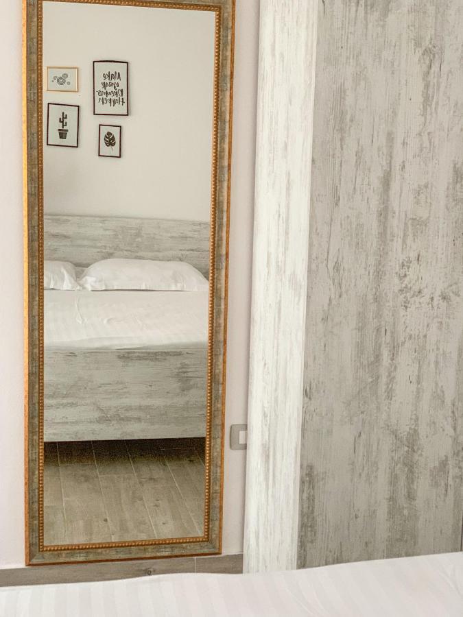 Aqua Holiday Apartments Vlore Luaran gambar