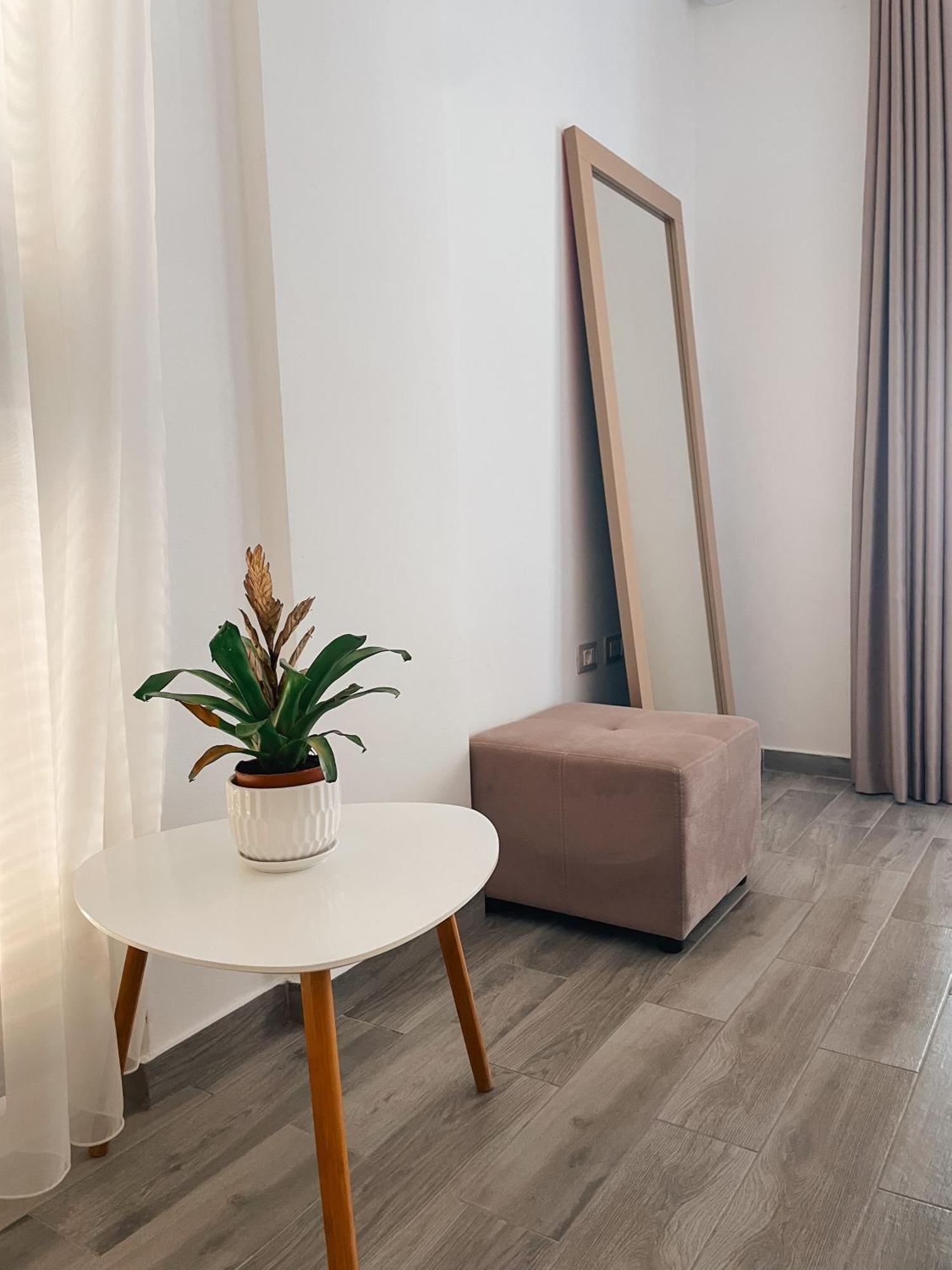 Aqua Holiday Apartments Vlore Luaran gambar