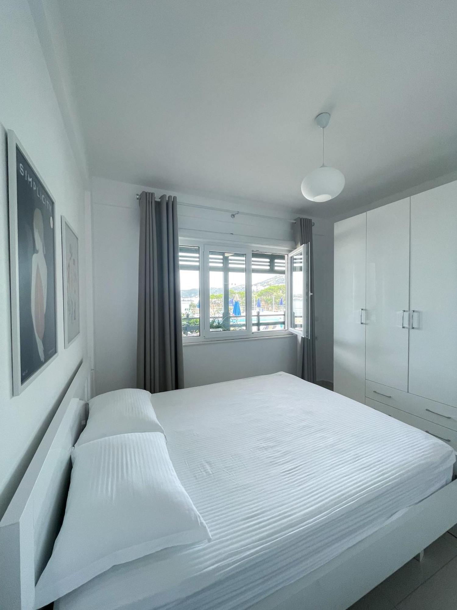 Aqua Holiday Apartments Vlore Bilik gambar