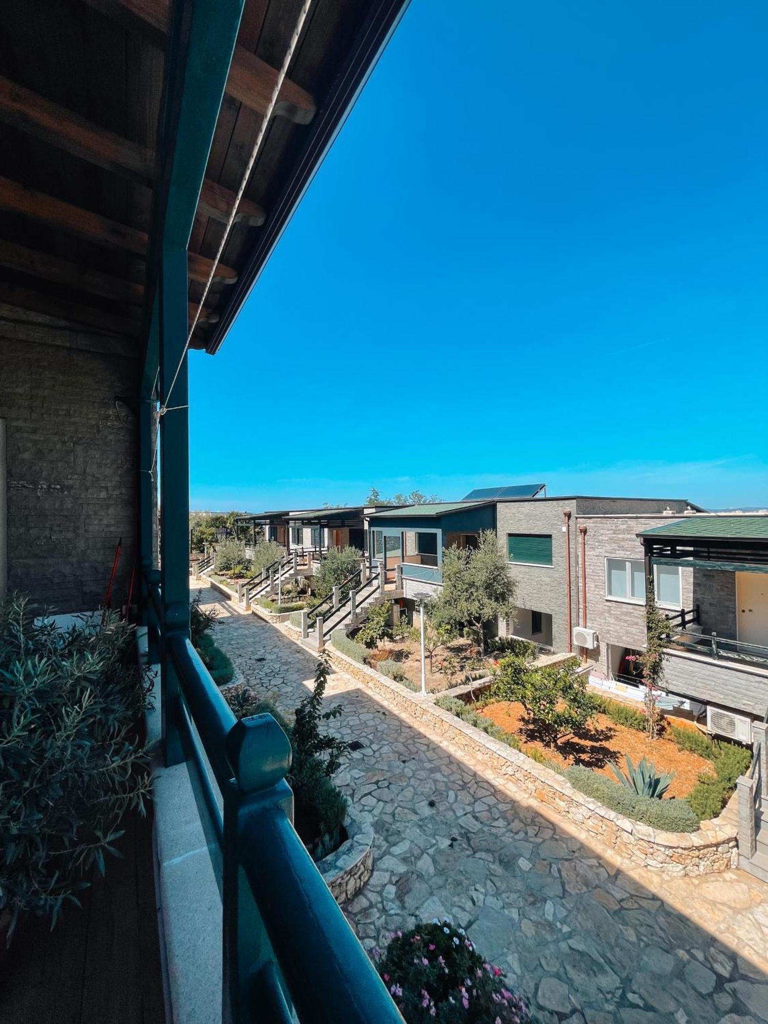 Aqua Holiday Apartments Vlore Luaran gambar